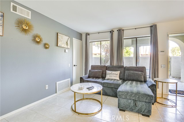 Detail Gallery Image 5 of 26 For 1100 E Amado Rd 11a1,  Palm Springs,  CA 92262 - 1 Beds | 1 Baths