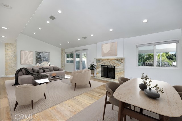 5794 Fairhaven Avenue, Woodland Hills CA: https://media.crmls.org/medias/246fc967-382c-4342-a9e1-d041d0ff1742.jpg
