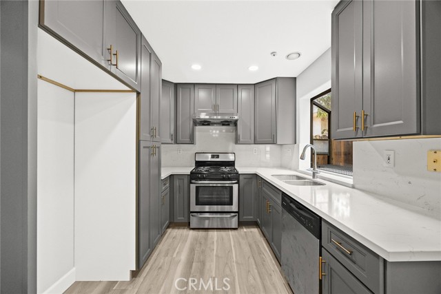 Detail Gallery Image 9 of 30 For 319 California St #F,  Arcadia,  CA 91006 - 3 Beds | 2/1 Baths