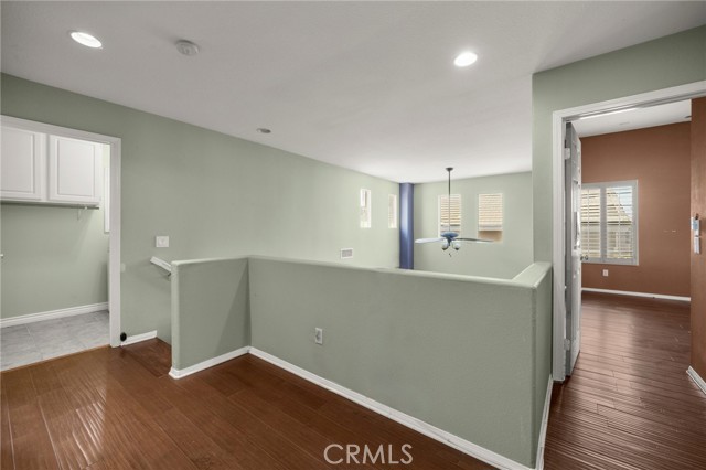 28335 Sycamore Drive, Saugus CA: https://media.crmls.org/medias/24700ea2-2fda-4863-a377-0222af166f22.jpg