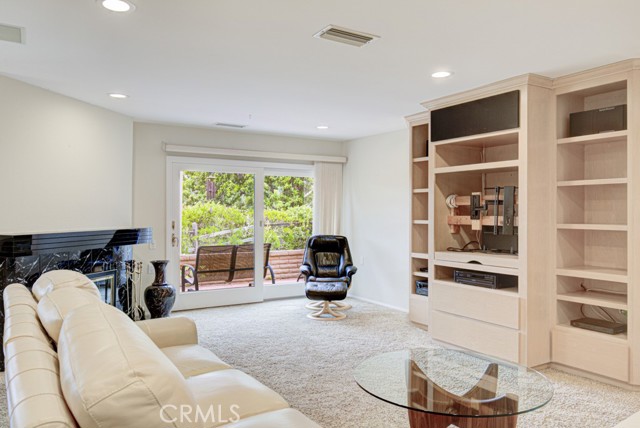 5089 Ovalo, Laguna Woods CA: https://media.crmls.org/medias/2470b1b3-589d-4298-b344-306635190b12.jpg
