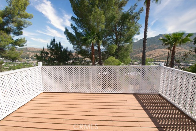 Detail Gallery Image 11 of 25 For 29264 Deep Shadow Dr, Agoura Hills,  CA 91301 - 4 Beds | 3 Baths