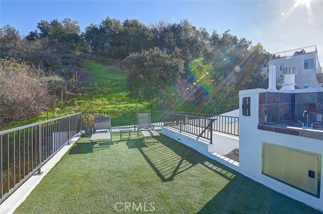 Detail Gallery Image 34 of 44 For 3952 Oakfield Dr, Sherman Oaks,  CA 91423 - 5 Beds | 4/1 Baths