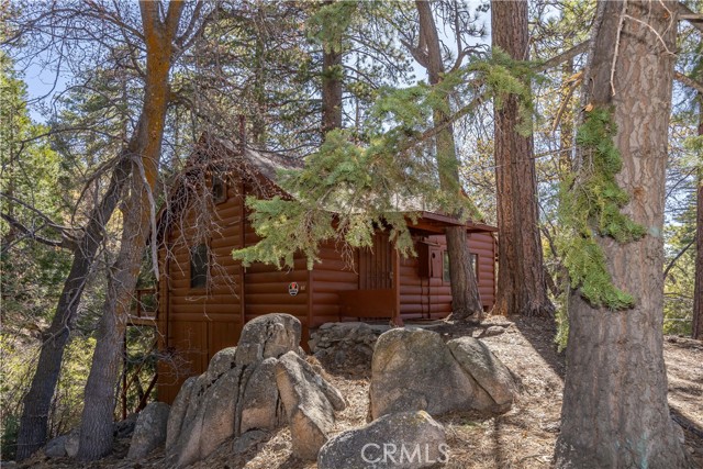 Detail Gallery Image 1 of 25 For 81 Metcalf Creek Trl, Big Bear Lake,  CA 92315 - 1 Beds | 1 Baths