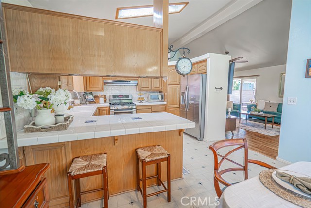 Detail Gallery Image 18 of 74 For 20164 Crestview Dr., Canyon Country,  CA 91351 - 3 Beds | 2 Baths