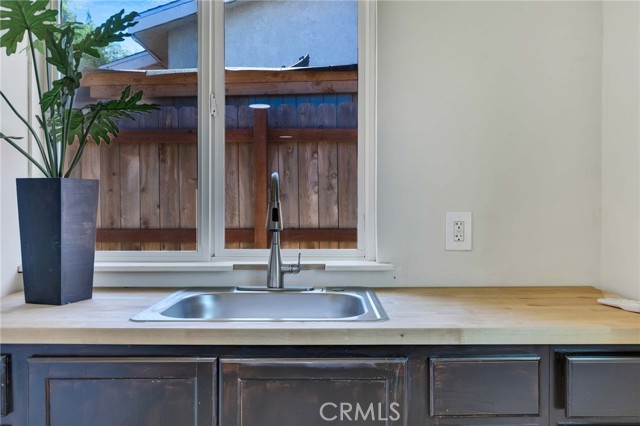 222 W 8th Avenue, Escondido CA: https://media.crmls.org/medias/2471e8ea-879e-4871-86cb-ad84bf718393.jpg