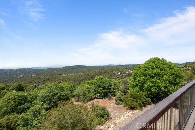 7525 Starlight Way, Julian CA: https://media.crmls.org/medias/24722ba6-2356-4b2c-98e1-bcaf60e1fbb7.jpg