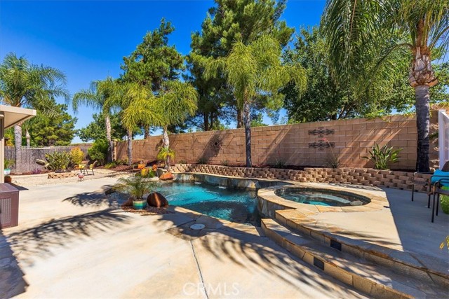 32598 Breton Drive, Winchester CA: https://media.crmls.org/medias/247256f3-bf45-4cdd-ae10-0f505dd51c56.jpg