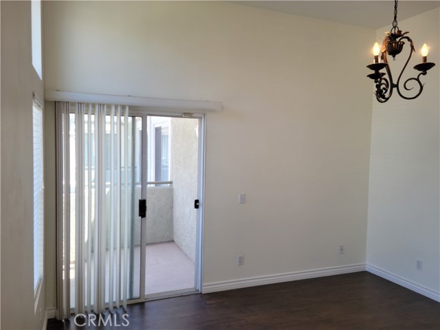 Detail Gallery Image 26 of 37 For 682 Azure Ln #1,  Corona,  CA 92879 - 3 Beds | 2 Baths
