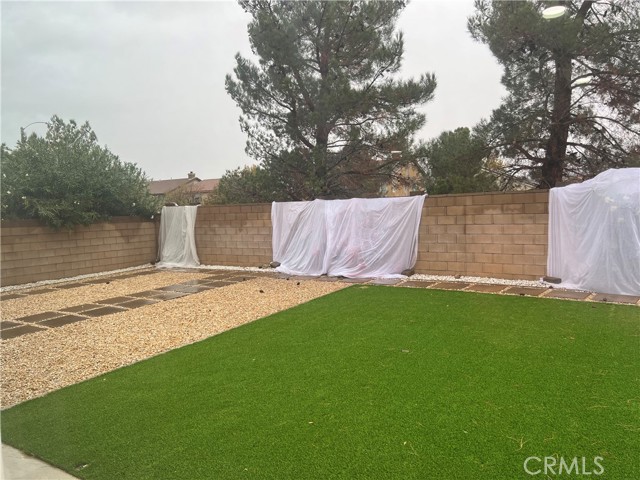 Detail Gallery Image 16 of 28 For 6025 W Avenue K9, Lancaster,  CA 93536 - 4 Beds | 3 Baths