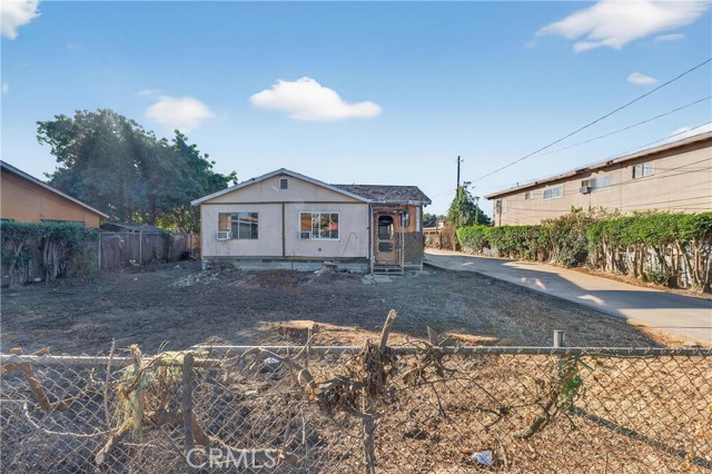 Detail Gallery Image 2 of 13 For 10826 Klingerman St, South El Monte,  CA 91733 - 4 Beds | 2 Baths