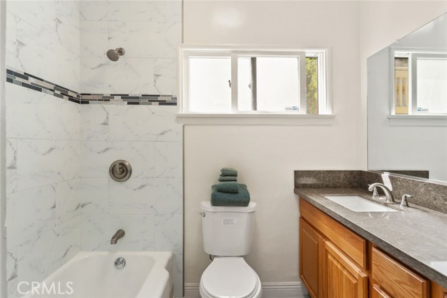 Detail Gallery Image 19 of 31 For 221 Termino Ave, Long Beach,  CA 90803 - – Beds | – Baths