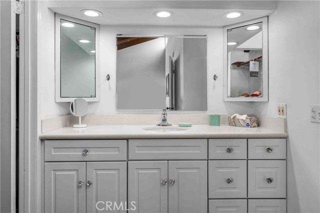 420 Palos Verdes Boulevard, Redondo Beach CA: https://media.crmls.org/medias/2474f293-0c45-4d55-b046-2f68b6c38ddc.jpg