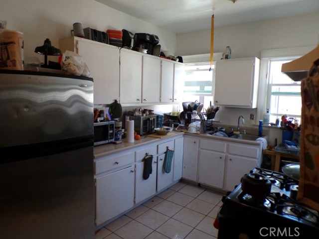 515 S Coronado Street, Los Angeles CA: https://media.crmls.org/medias/24763175-4f83-4cc6-a761-5cb8b972d7a8.jpg