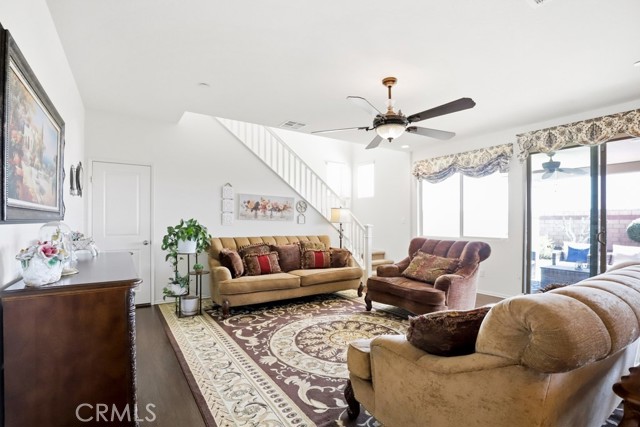 Detail Gallery Image 10 of 31 For 1377 Black Diamond, Beaumont,  CA 92223 - 4 Beds | 3 Baths