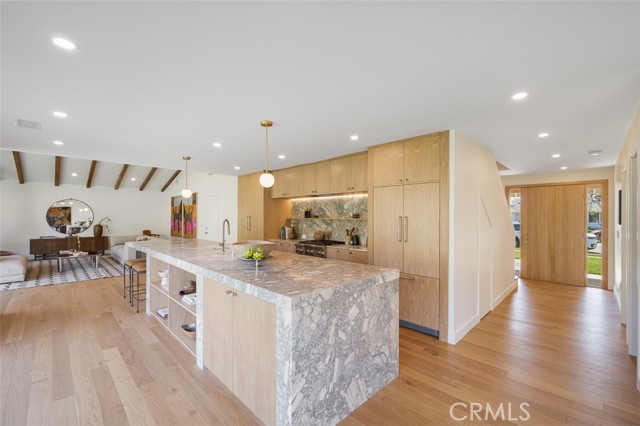 Detail Gallery Image 4 of 54 For 2880 Club House Rd, Costa Mesa,  CA 92626 - 5 Beds | 2/1 Baths