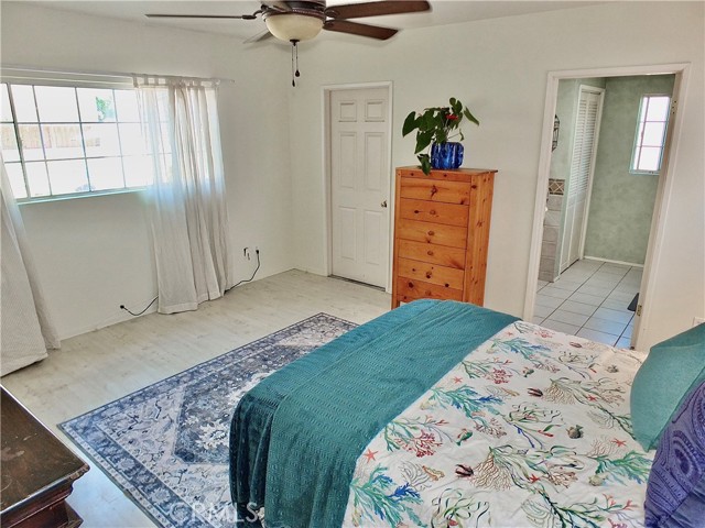 4306 Hackett Avenue, Lakewood CA: https://media.crmls.org/medias/2476fbbf-f1d7-4a72-9d7f-68e6886d99ce.jpg
