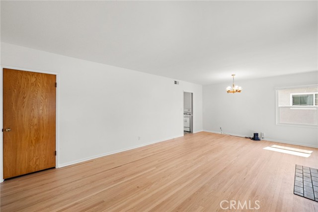 509 E Camile Street, Santa Ana CA: https://media.crmls.org/medias/2477114c-8085-4653-a3ff-15a98363e24b.jpg