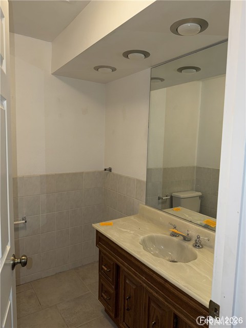 Detail Gallery Image 8 of 29 For 9625 Warwick, Desert Hot Springs,  CA 92240 - 3 Beds | 3 Baths