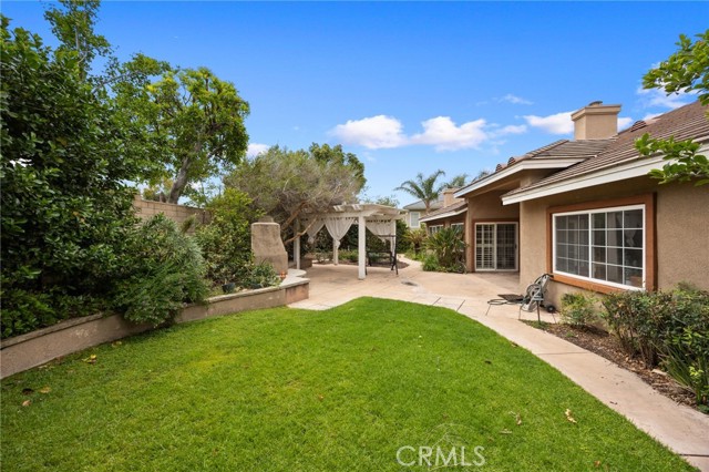 5675 W Overlook Drive, Rancho Cucamonga CA: https://media.crmls.org/medias/2477cb10-1bf4-4714-a1eb-08f3fd8621ae.jpg