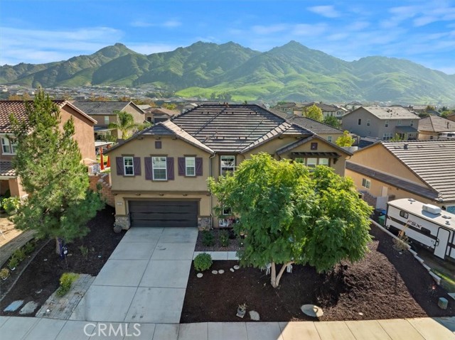 Detail Gallery Image 3 of 38 For 20583 Spring, Riverside,  CA 92507 - 5 Beds | 3/1 Baths