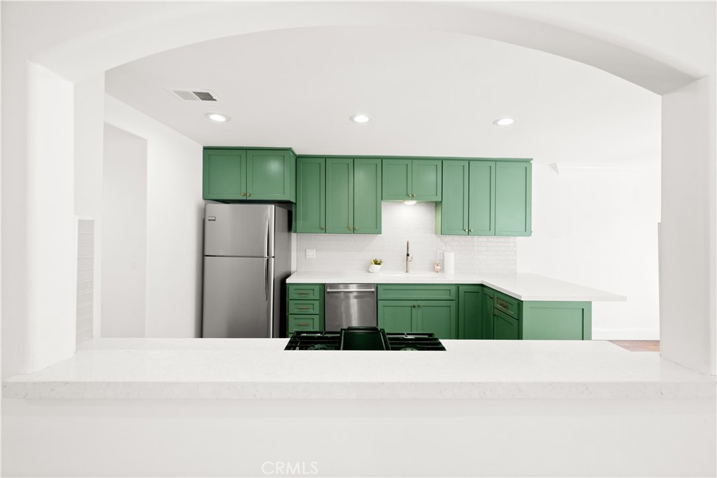 MLS #OC25236471 image #21