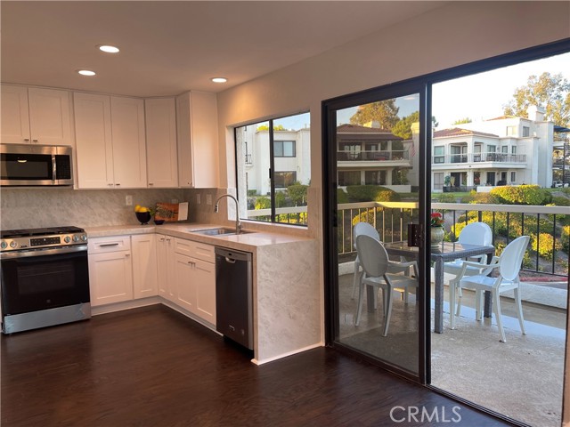 Detail Gallery Image 10 of 27 For 22486 Petra, Mission Viejo,  CA 92692 - 2 Beds | 2 Baths