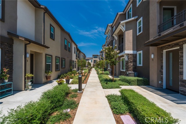 11751 Florence Avenue, Santa Fe Springs CA: https://media.crmls.org/medias/2479d87c-60d4-4798-bbb1-40543d6fea90.jpg