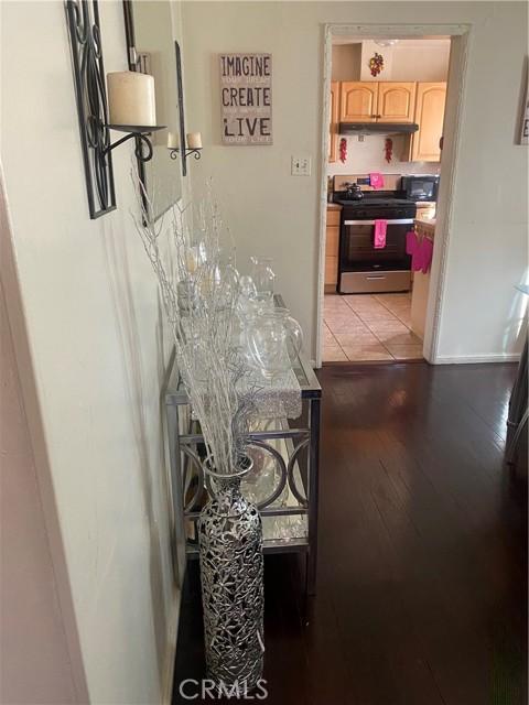 Detail Gallery Image 5 of 20 For 2115 W 102nd, Los Angeles,  CA 90047 - – Beds | – Baths