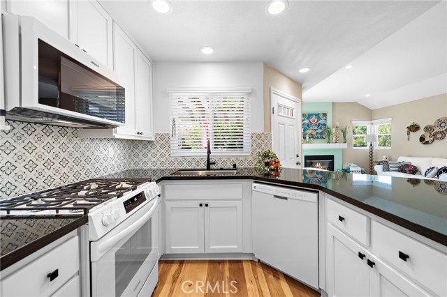 25 Via Tortuga, Rancho Santa Margarita CA: https://media.crmls.org/medias/247b7935-7643-477f-8389-6f4979849fc4.jpg