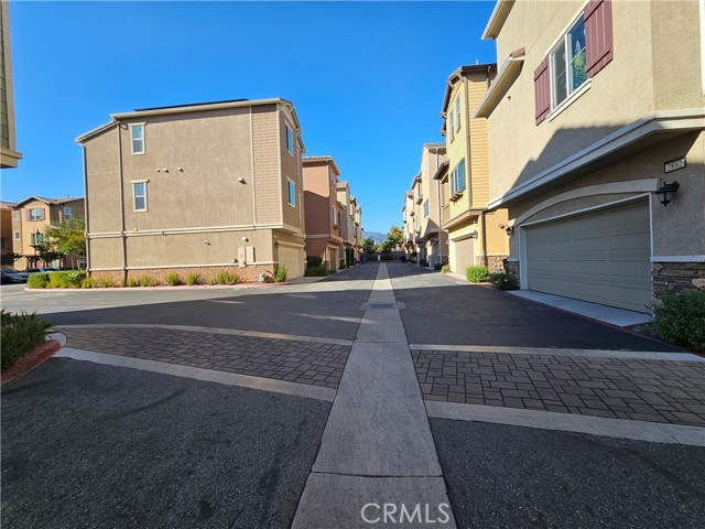 2892 Cedar Lane, Pomona CA: https://media.crmls.org/medias/247c6a10-2ced-41e0-b3fc-d034abf4d77a.jpg