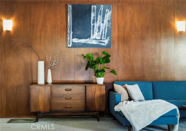 Detail Gallery Image 14 of 54 For 2820 E Chevy Chase Dr, Glendale,  CA 91206 - 2 Beds | 2 Baths