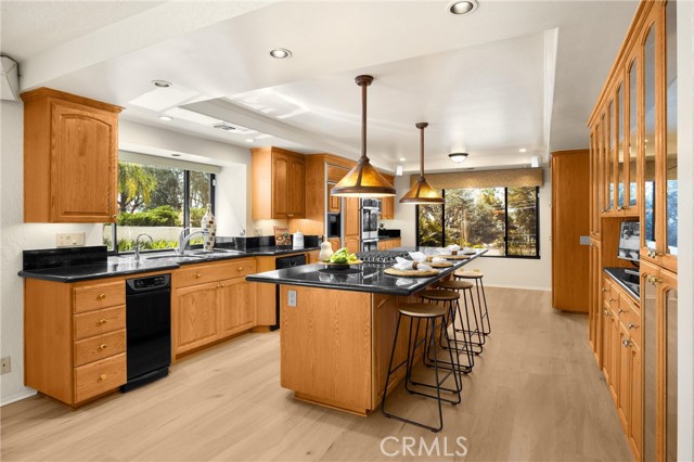Detail Gallery Image 5 of 30 For 2555 Alpine Rd, Upland,  CA 91784 - 3 Beds | 2/1 Baths