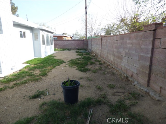 38565 Malby Avenue, Palmdale CA: https://media.crmls.org/medias/247e7ebe-8570-46ba-84a6-778cf8b17e70.jpg