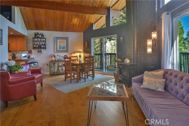 Detail Gallery Image 12 of 32 For 892 Bear Springs Rd, Twin Peaks,  CA 92391 - 2 Beds | 2 Baths