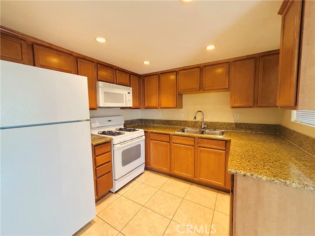 1305 Massachusetts Avenue, Riverside CA: https://media.crmls.org/medias/247eaa5b-89b1-45b9-bbef-27e18c239f4d.jpg