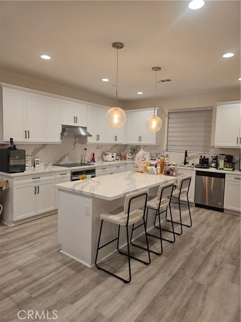 Detail Gallery Image 4 of 21 For 10901 Montauk, Stanton,  CA 90680 - 4 Beds | 3/1 Baths