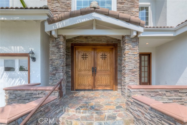 1841 Skyline Way, Fullerton CA: https://media.crmls.org/medias/247f9765-cb15-4763-925d-04f36b910fd8.jpg