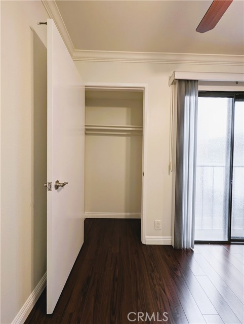 Detail Gallery Image 17 of 28 For 11162 Camarillo St #206,  –,  CA 91602 - 2 Beds | 2 Baths