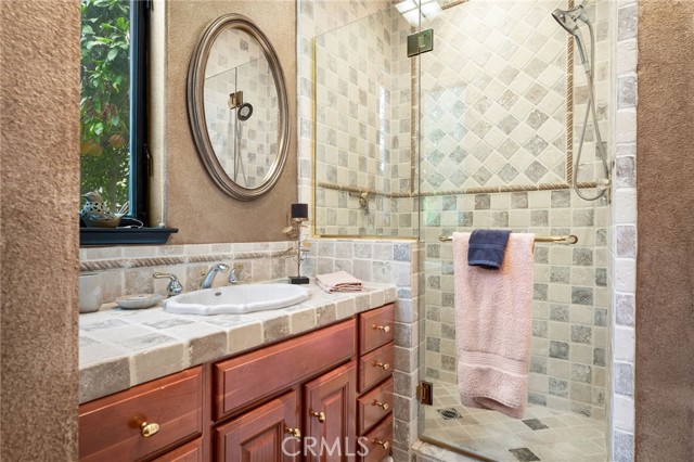 Image 22 of 47 For 75641 Grahamstown Lane