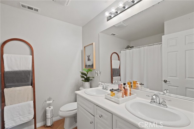 Detail Gallery Image 13 of 26 For 37056 Edgemont, Murrieta,  CA 92563 - 4 Beds | 3/1 Baths