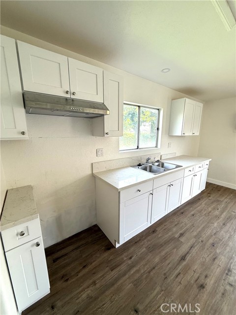 1354 W King Street, San Bernardino CA: https://media.crmls.org/medias/248143de-3da9-4d4b-95c7-f5ae199f39b5.jpg