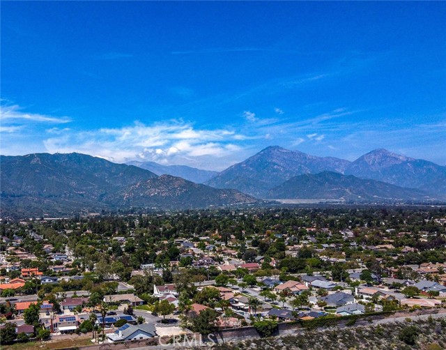 Detail Gallery Image 52 of 52 For 1919 Austin Ct, Claremont,  CA 91711 - 4 Beds | 2 Baths