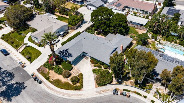 641 Casa Blanca Drive, Fullerton CA: https://media.crmls.org/medias/24819d1e-de86-4ab4-badb-eedc2b6a34c3.jpg