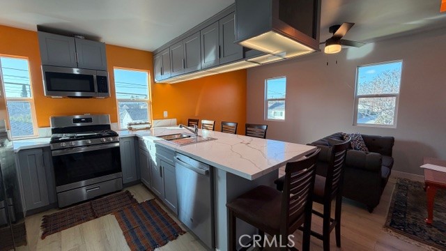 Detail Gallery Image 2 of 11 For 2413 La Crescenta a,  Alhambra,  CA 91803 - 2 Beds | 2 Baths