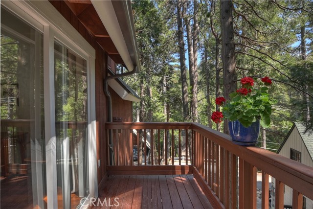 Detail Gallery Image 32 of 34 For 405 Terrace Rd, Lake Arrowhead,  CA 92352 - 2 Beds | 2 Baths