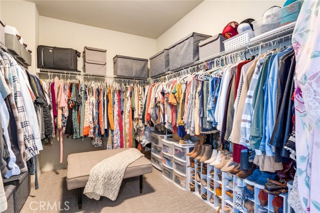 4765 Falconview Court, Fontana CA: https://media.crmls.org/medias/24836244-b3d5-499d-81da-8ea125958c73.jpg
