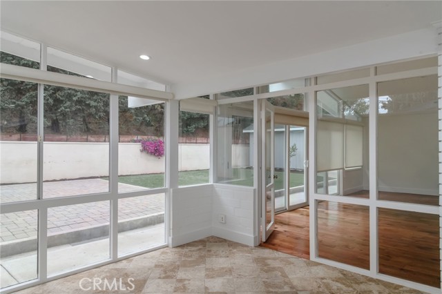 439 S Prospect Avenue, Manhattan Beach CA: https://media.crmls.org/medias/248389ed-51c1-45a9-a63b-f03e54dc2697.jpg