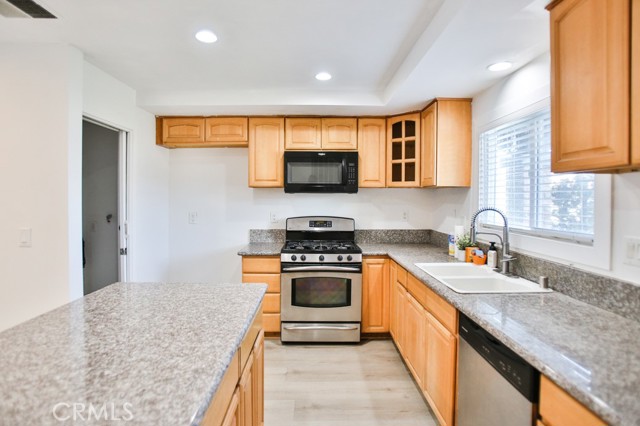 7114 Santa Isabel Circle, Buena Park CA: https://media.crmls.org/medias/2483a1da-fbd3-4901-a625-bca076ac7dc9.jpg