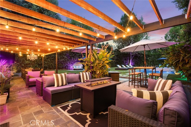 Detail Gallery Image 6 of 35 For 22900 Hatteras Ave, Woodland Hills,  CA 91367 - 3 Beds | 2/1 Baths